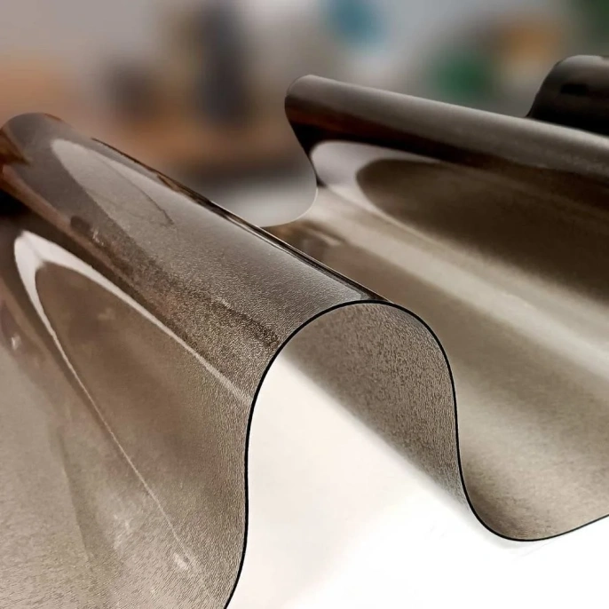 Клеенка Кристал 0,8м*1,2мм*15 м Черная рифленая